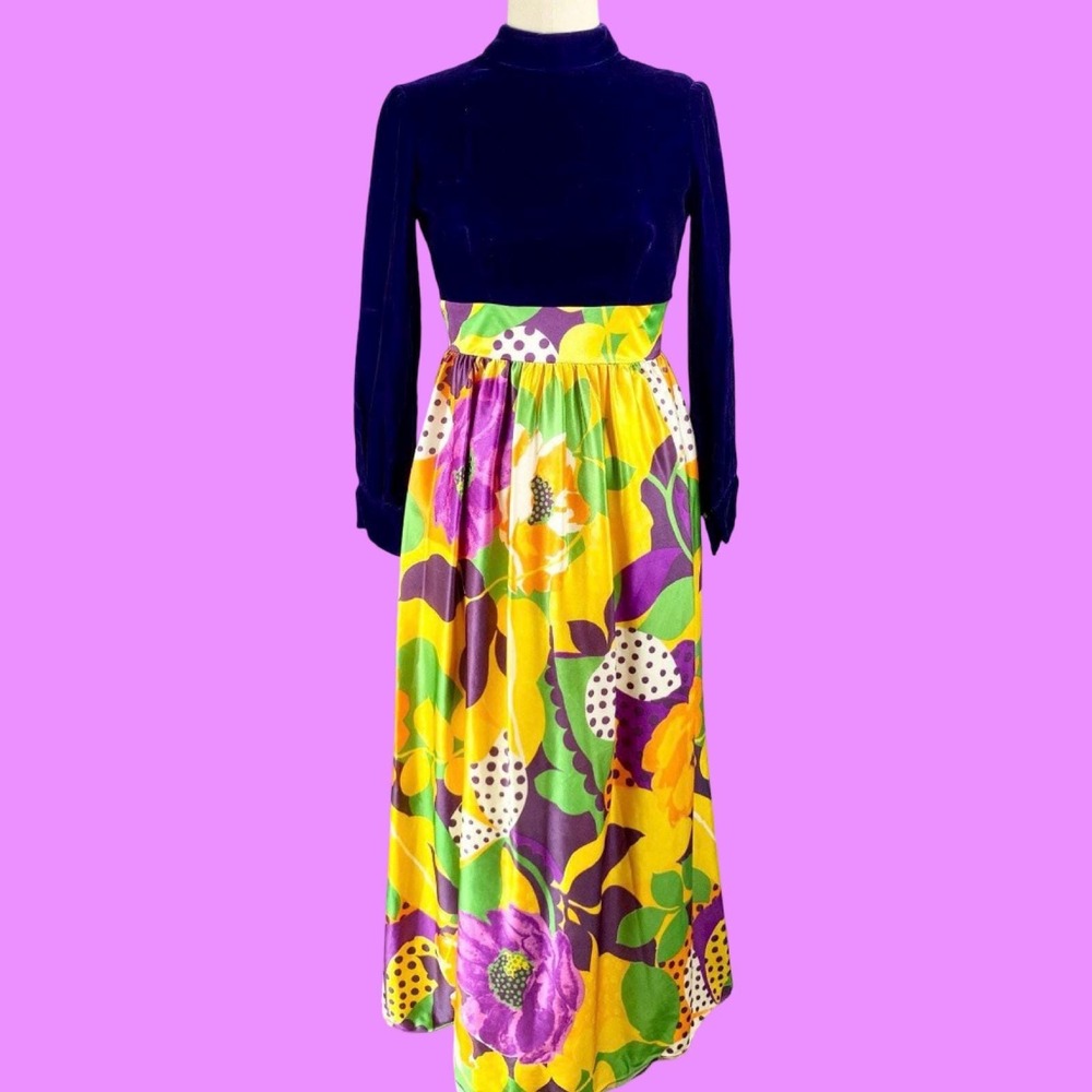 Vintage‎ 1960s Floral Velvet Maxi Dress, Mod Style, Size S